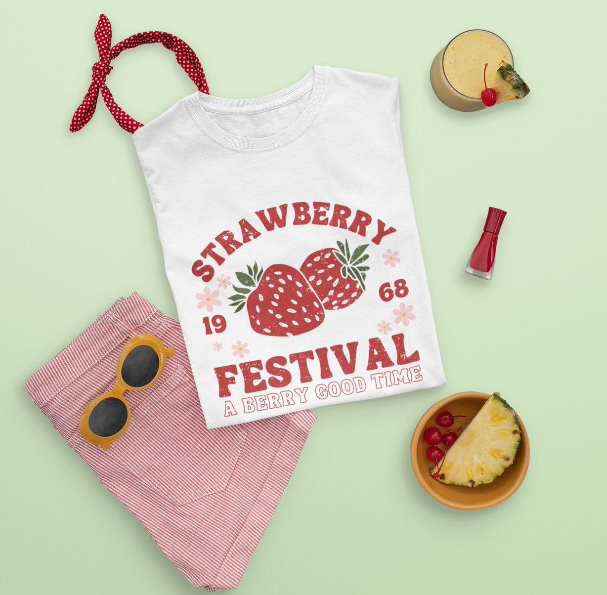 Vintage Strawberry Festival Graphic t or crewneck