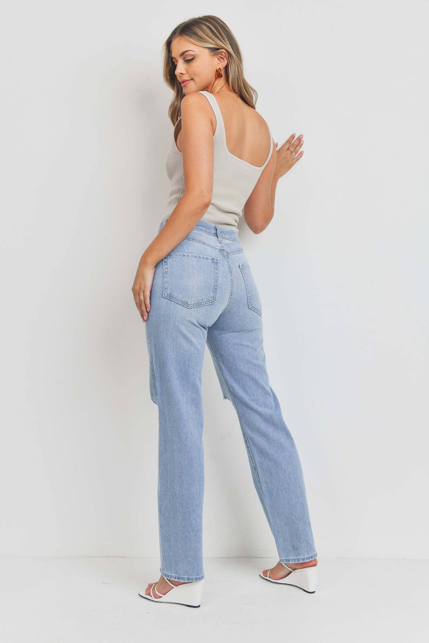 Aria Straight- Leg Jeans